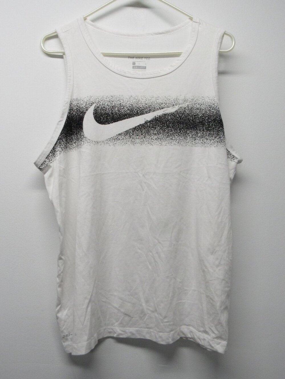 The NIKE Tee Dry Tank Chalk Swoosh White Dri Fit Workout Top Men's sz L #CD7346